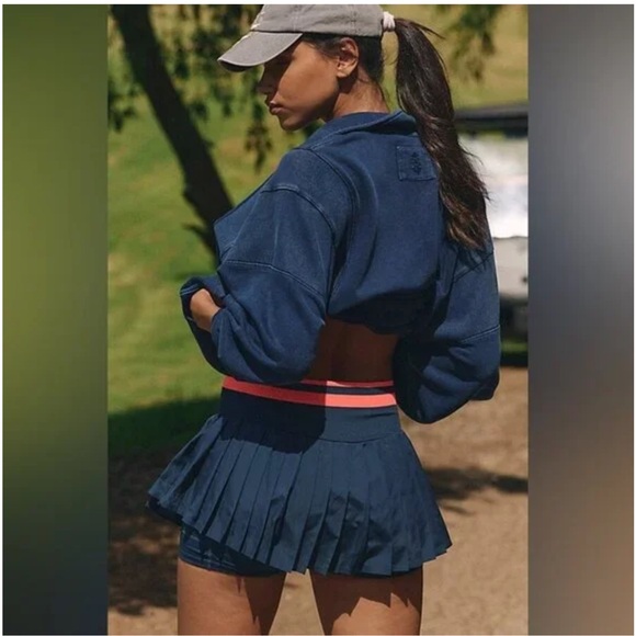 NWOT FREE PEOPLE FP Movement doubles skort in midnight navy combo - Picture 2 of 4